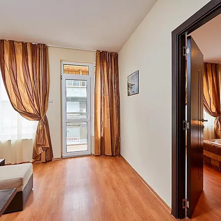 Oasis 3* Pomorie